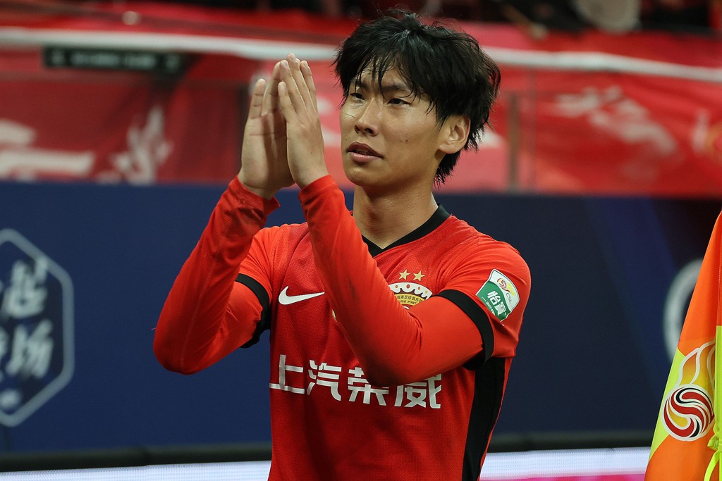 媒体人:李新翔最合适定位是踢替补中锋或影锋,边路不是他的特点